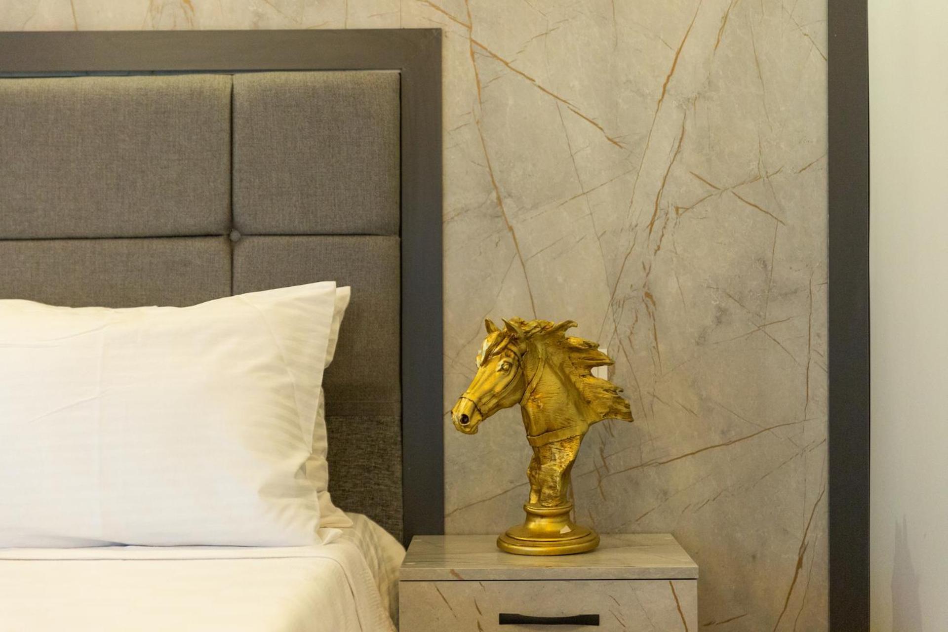 The Hera Business Hotels & Spa Istanbul Exterior photo