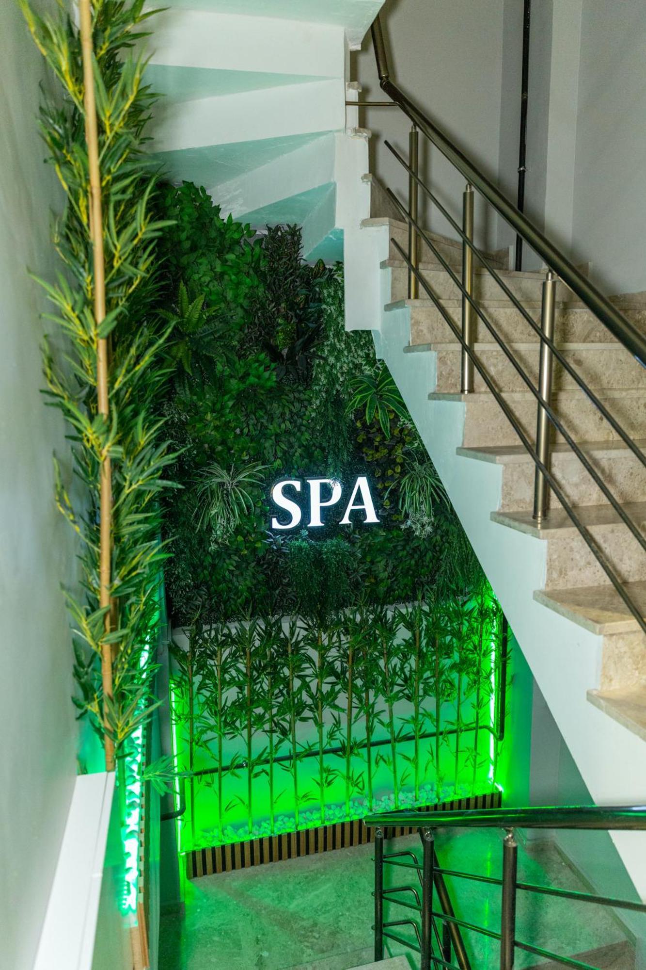 The Hera Business Hotels & Spa Istanbul Exterior photo